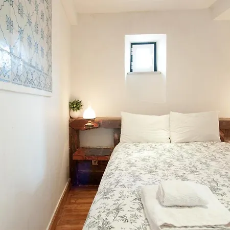 Alfama River Apartment